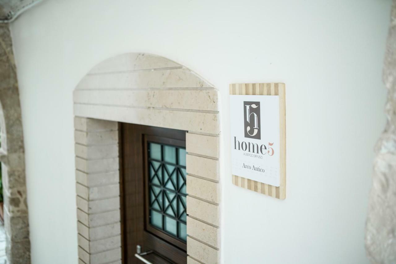 Home 5 - Arco Antico بوتينيانو المظهر الخارجي الصورة